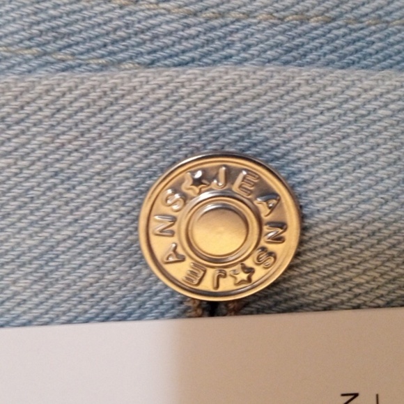 Classic Denim Jean Jacket in Light Blue - Picture 2 of 7